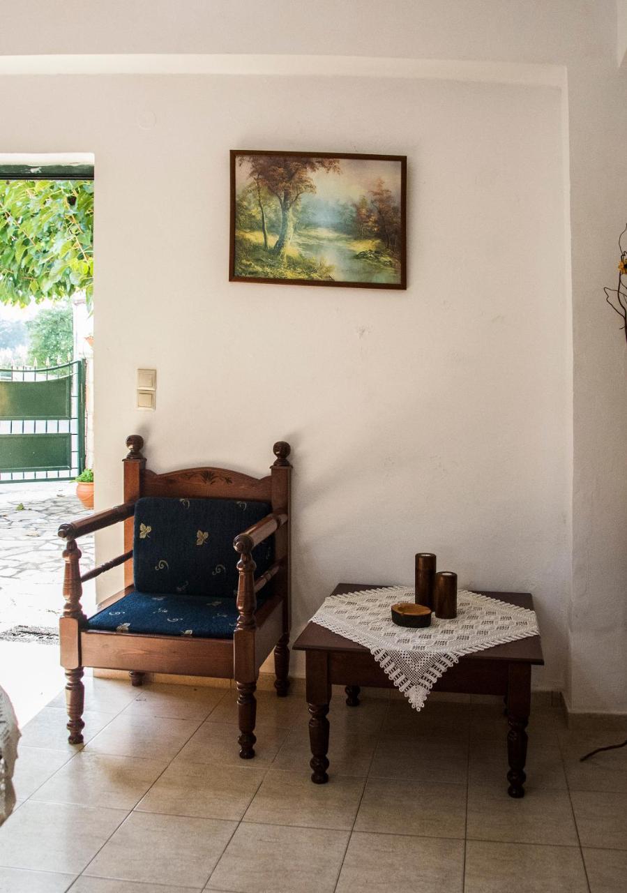 Villa Dimitris Kalamítsion Amigdhálion 외부 사진